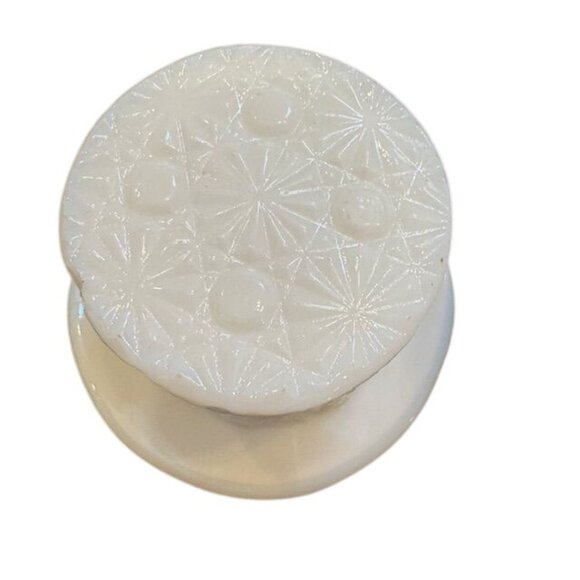 Vintage Milk Glass Top Hat Planter Set - Pressed Starburst Pattern - Decorative - Picture 5 of 11